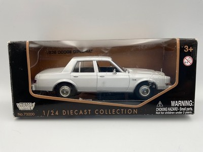MOTOR MAX 1/24 SCALE 1986 DODGE DIPLOMAT - WHITE - HARD TO FIND VERSION!