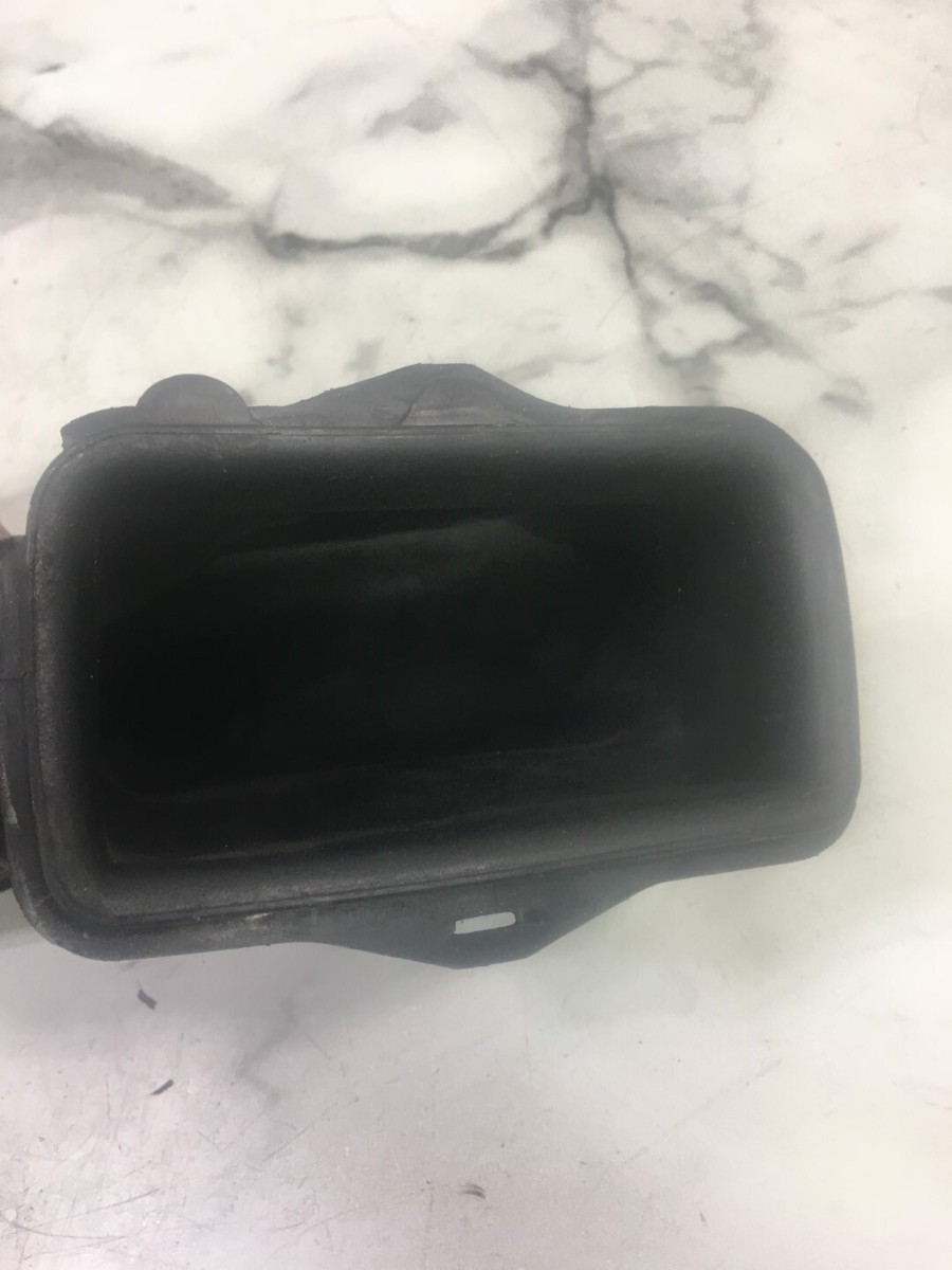 05 Kawasaki ZX 10 1000 ZX10 R Ninja left air intake tube duct boot