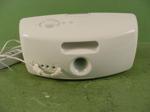 Cambridge Soundworks Creative PlayDock MF8046 iPod Dock - Picture 3 of 8