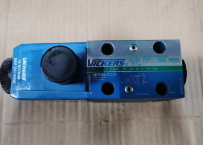  New Eaton Vickers DG4V-3S-2A-M-U-H5-60 Solenoid Valve Expedited Shipping