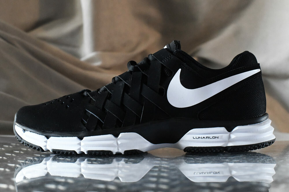 nike fingertrap womens
