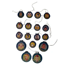 Vintage 1950s Howdy Doody Wonder Bread Flip Pins Lot of 17 w/ Display Case