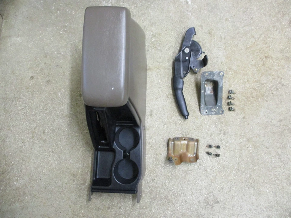 Toyota 4Runner 1999-2002 OEM consola central bronceada/marrón con freno eléctrico y hardware limpio Foto 3 de 4