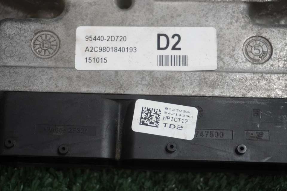 2016 2017 HYUNDAI TUCSON 1.6L ENGINE CONTROL MODULE ECM TCU OEM 954402D720 - Image 2 of 4