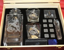 colt-firearms-whiskey-decanter-cased-set