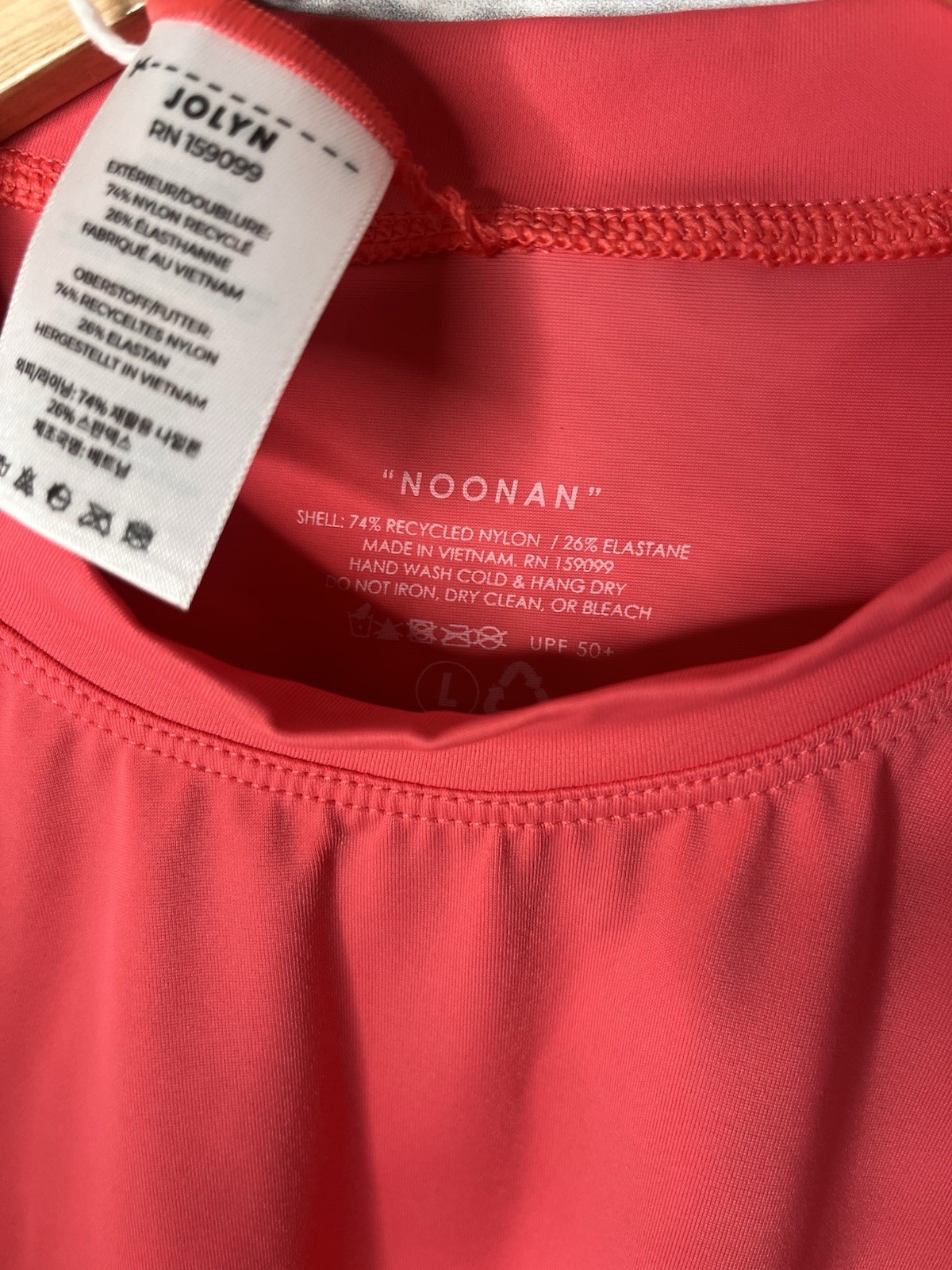 JOLYN SURF Women's Coral Noonan Long Sleeve Surf Shirt NWT Large