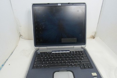 HP Laptop  Pavillion ZE4400 Powers On WIndows XP Includes Power Cable