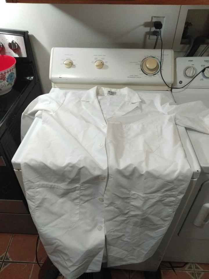 Nursing Lab Coat Medline Size Small White - Image 3 of 3