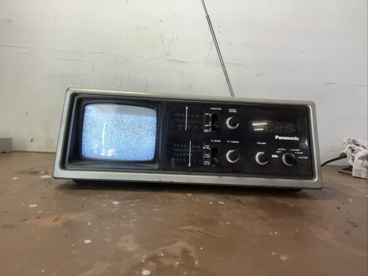 Vintage 1978 Panasonic Solid State TR-5020 Television Radio Vintage 1978 Panasonic Solid State TR-5020 Television Radio