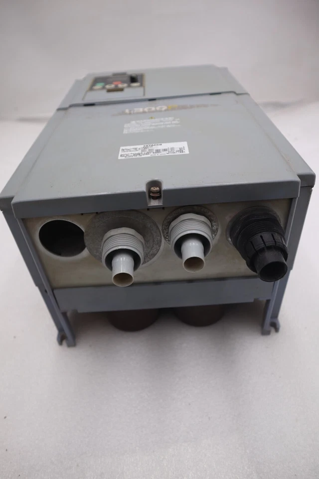 HITACHI L300P-185HFU2 18.5/25 KW/HP FREQUENCY DRIVE STOCK 4338 - Image 3 of 4