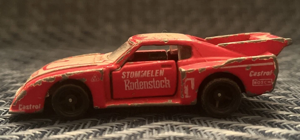 Tomica Toyota 1979 rojo Celica Turbo coche de carreras vintage fundido a presión hecho en Japón ~ M Foto 4 de 4