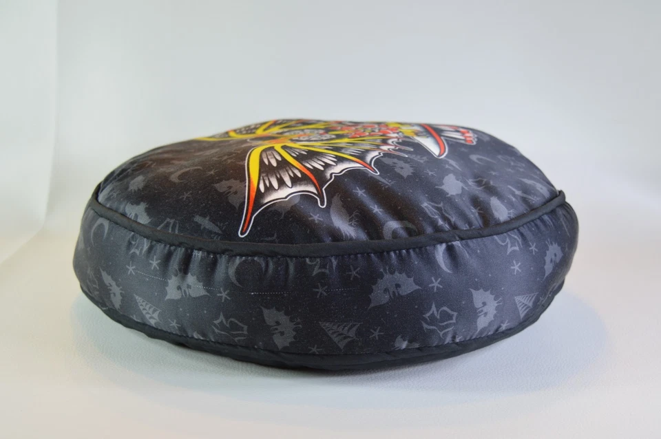 Almohada decorativa Sourpuss Owl redonda 13 pulgadas espeluznante gótico Psychobilly Rockabilly Foto 4 de 4