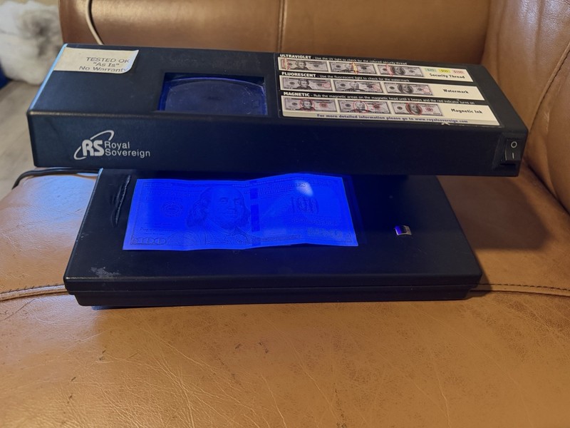 Counterfeit US Currency / Paper Money  detector machine RCD-2000 Royal Sovereign