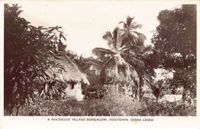 Sierra-Leone - FREETOWN - A waterside village bungalow - Publ. Lisk-Carew