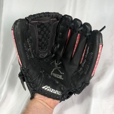 Mizuno Jenny Finch GPP 1155 Black Pink Leather Softball Glove 11.5 RHT BROKEN IN