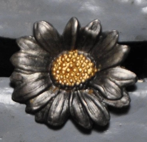 Politics - Ligue Patriotique des Femmes Françaises MELLERIO insignia reduction