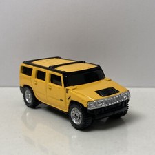 2003 03 Hummer H2 SUV Collectible 1/64 Scale Diecast Diorama Model