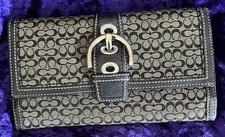 Vintage Coach Soho Buckle Tri-Fold Wallet