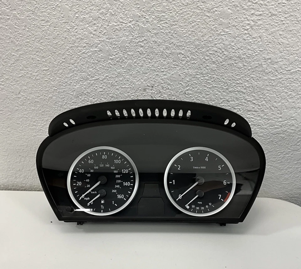 2015 BMW 525i Series Instrument Speedometer Gauge Cluster 62116958594 OEM - Image 2 of 4