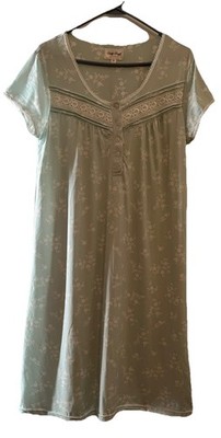 Body Touch Women Sz. M Lt. Blue Floral Nightgown Very Soft With Stretch