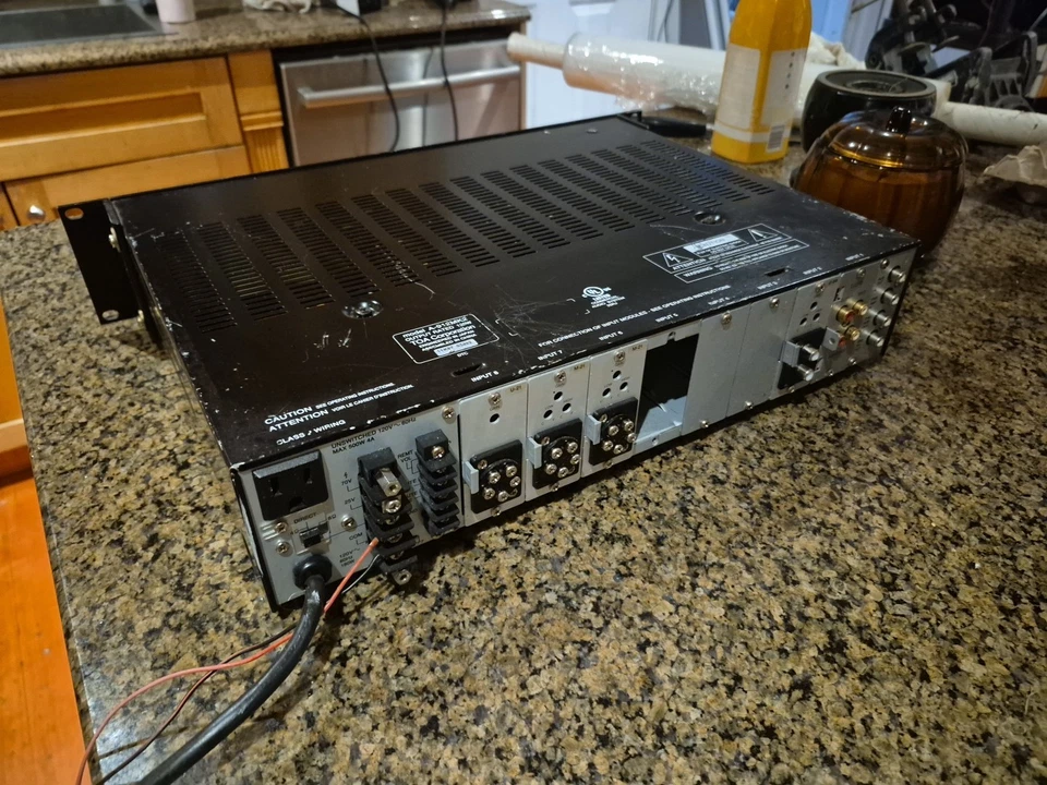 TOA 900 Series II A-912MK2 8-Channel Mixer Power Amplifier 180W See Description - Image 3 of 3