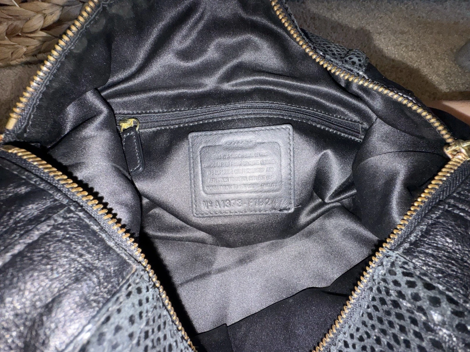 Borsa a tracolla Coach Ashley nera pelle con accenti di pelle di serpente A1373 F1924