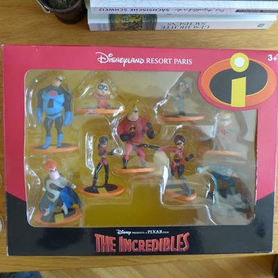 Pixar Disney Store The Incredibles Die Unglaublichen 9 Figuren Set in OVP
