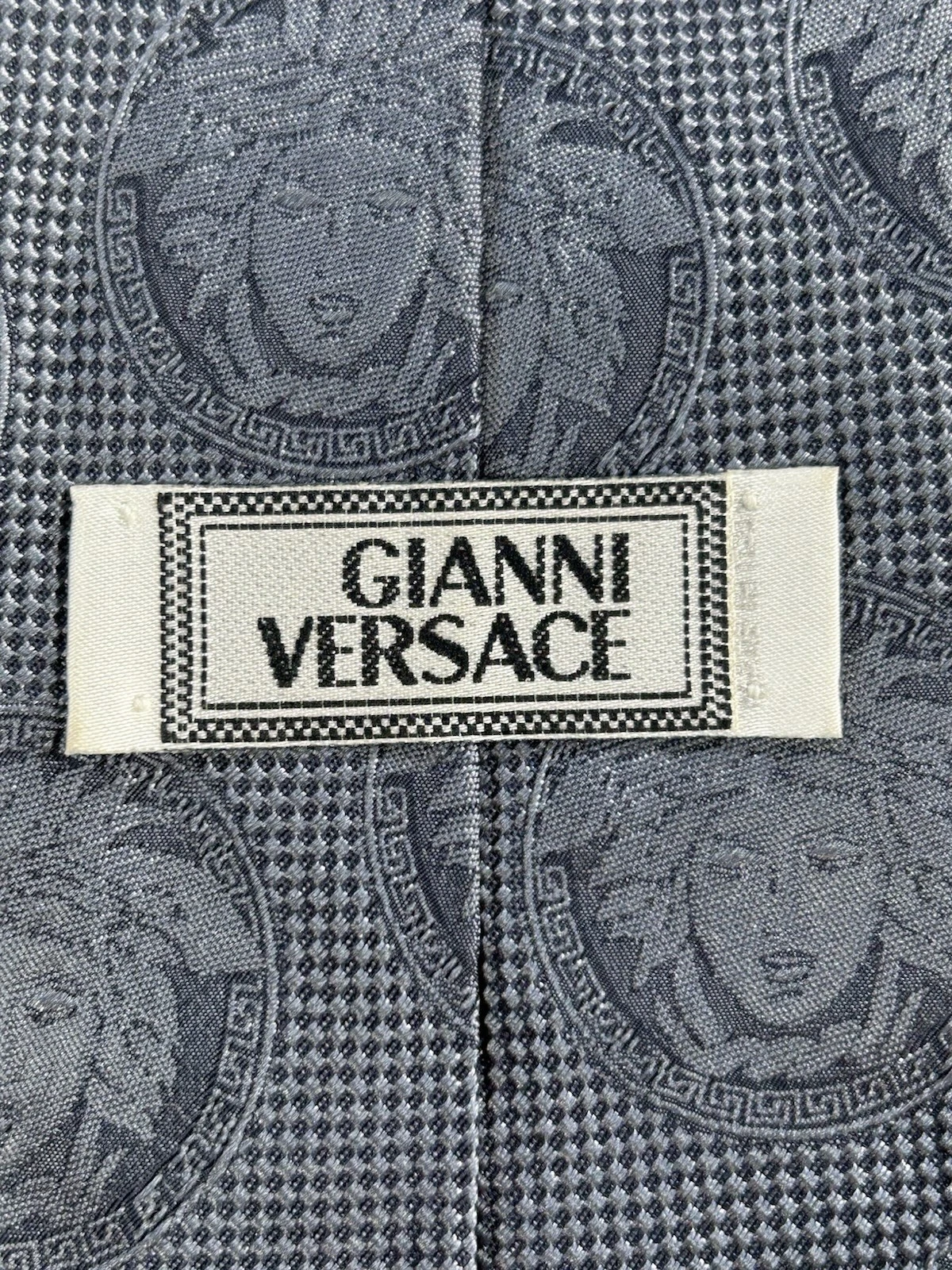 Cravatta abito uomo Gianni Versace Medusa monogramma blu grigio