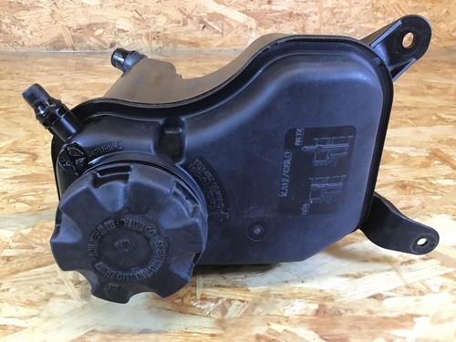 377284 Behälter Kühlwasser BMW 1er (E87) 17137567462