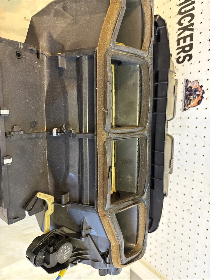 2003 BMW E46 M3 HEATER EVAPORATOR CORE BLOWER FAN MOTOR OEM - Image 4 of 4