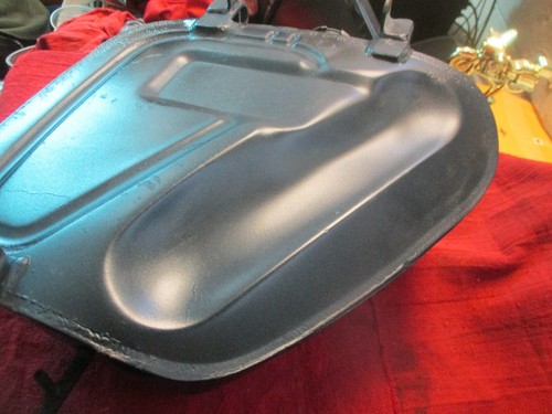 Triumph 650 Oil Tank 1970 Custom Paint 060225 - Picture 8 of 14