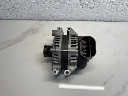 Lichtmaschine BMW X6M F86 X5M F85 M5 F10 M6 F12 4.4L V8 7606628 210A Orig.
