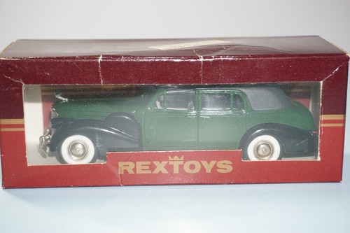 RexToys - Cadillac V 16 Green Open City Coupe - 1938-1940 1/43 - Picture 4 of 6