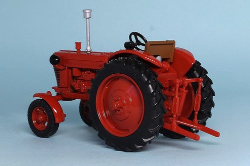 T-28 Vladimirets Soviet Tractor USSR 1958 Year 1/43 Scale Diecast Farm Vehicle - Picture 8 of 12