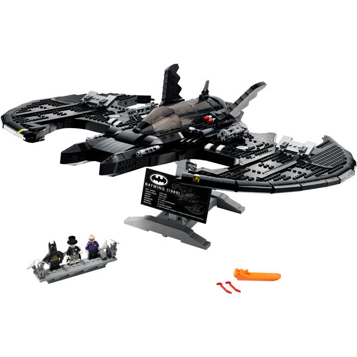 LEGO DC Comics Super Heroes Batman 1989 Batwing Box Set 76161