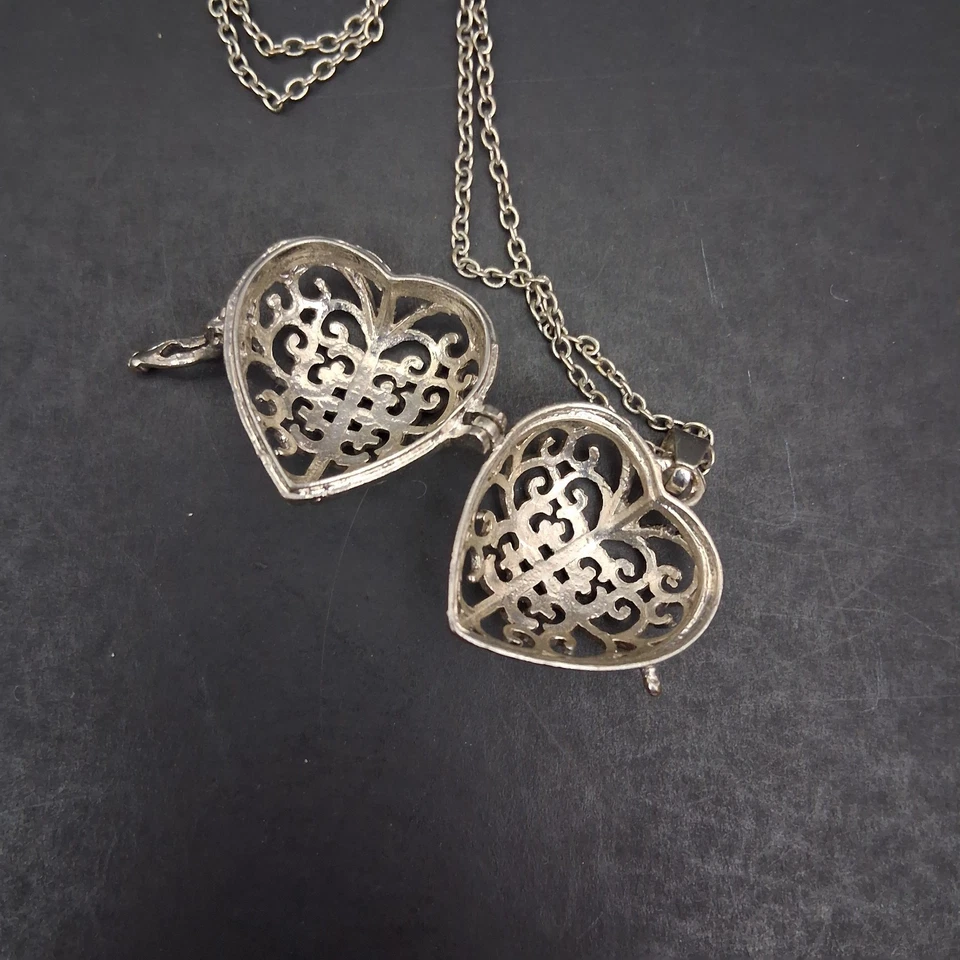 Medallón Corazón Abreble Plata Gitano Amor Renacimiento Medieval Recuerdo Foto 2 de 4