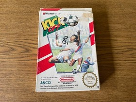 Kick OFF (NES) Football Game** modulo + scatola originale (senza istruzioni)