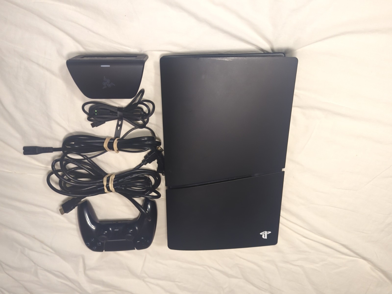Sony PS5 Slim Digital Edition 1TB with Razer Quick Charge Stand