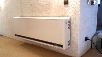 Eleganter , flacher Dimplex Nachtstromspeicher der neuesten Generation 4,8 kw
