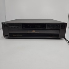 Sony CDP-C321 5 Compact Disc Automatic Changer Carousel CD Player powers on