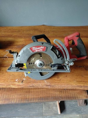 Milwaukee 2930-20 M18 FUEL 7-1/4 Rear Handle Circular Saw Bare Tool