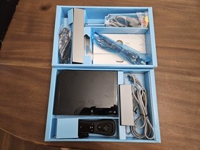 Nintendo Wii Console IOB Bundle W/ Extra Remote Nunchuck & 10 Games *Tested