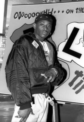 Omar Epps appears at a party for the group TLC when they receive g- Old Photo