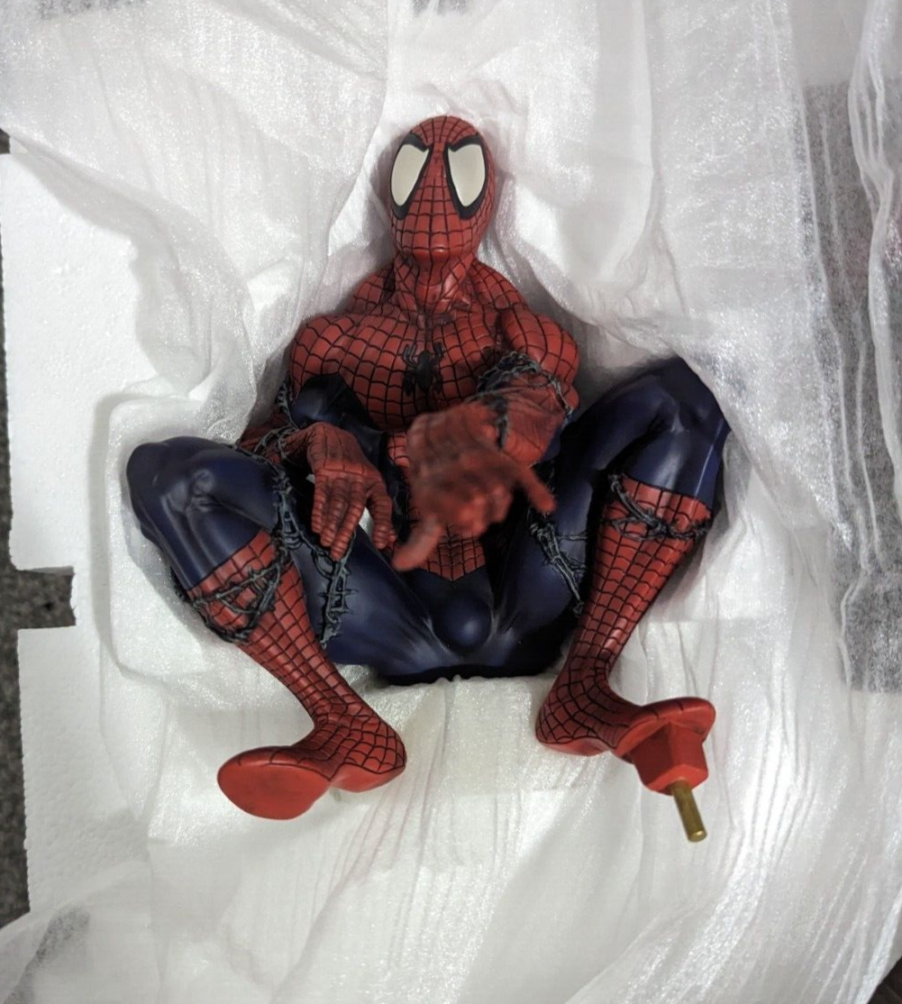 スパイダーマン コミックブックシーンレプリカ スタチュー Spider-Man Comic Book Scene #1 Statue Master Replicas | eBay
