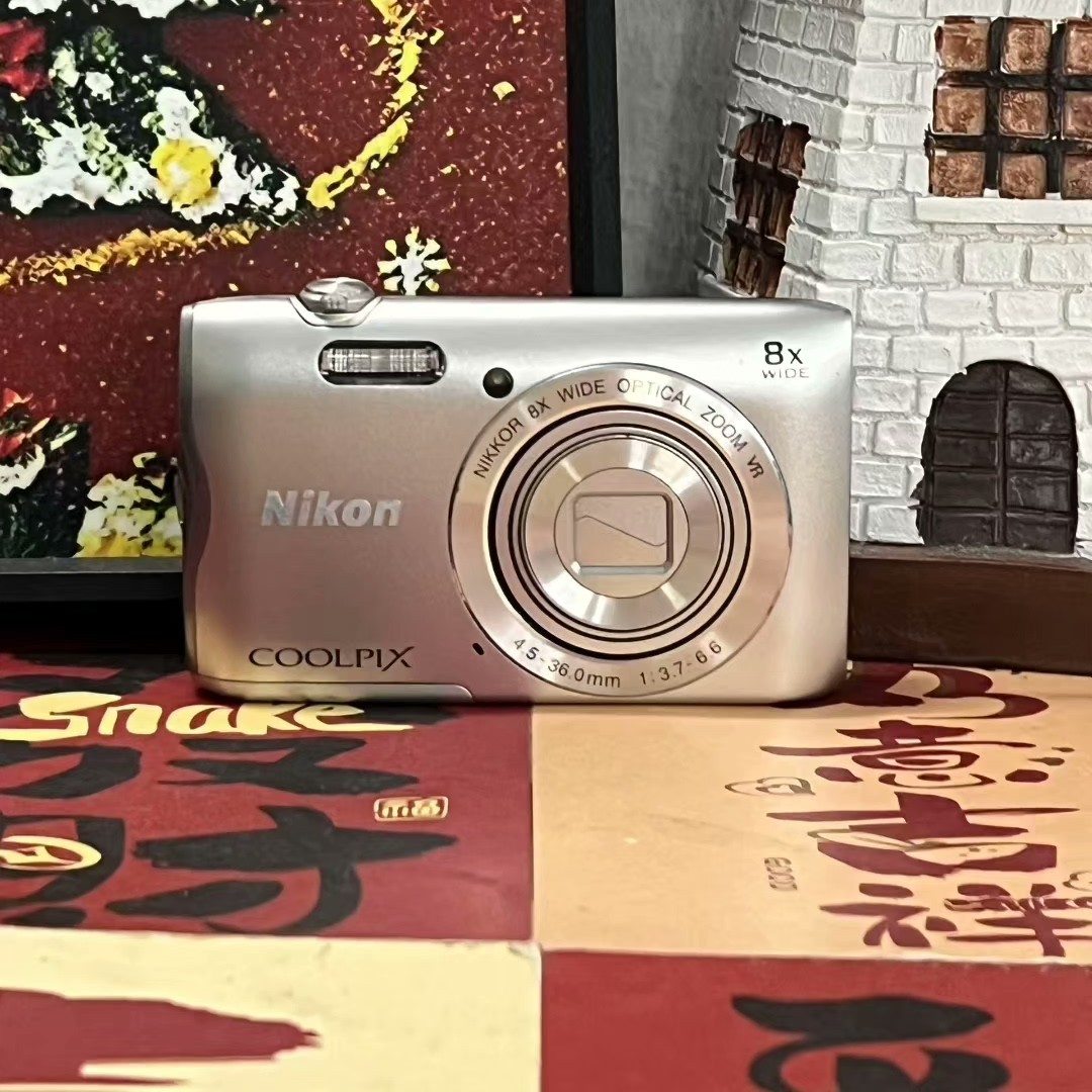 Nikon Coolpix A300 Digital Camera 20.1MP 8xOptical Zoom Built-in