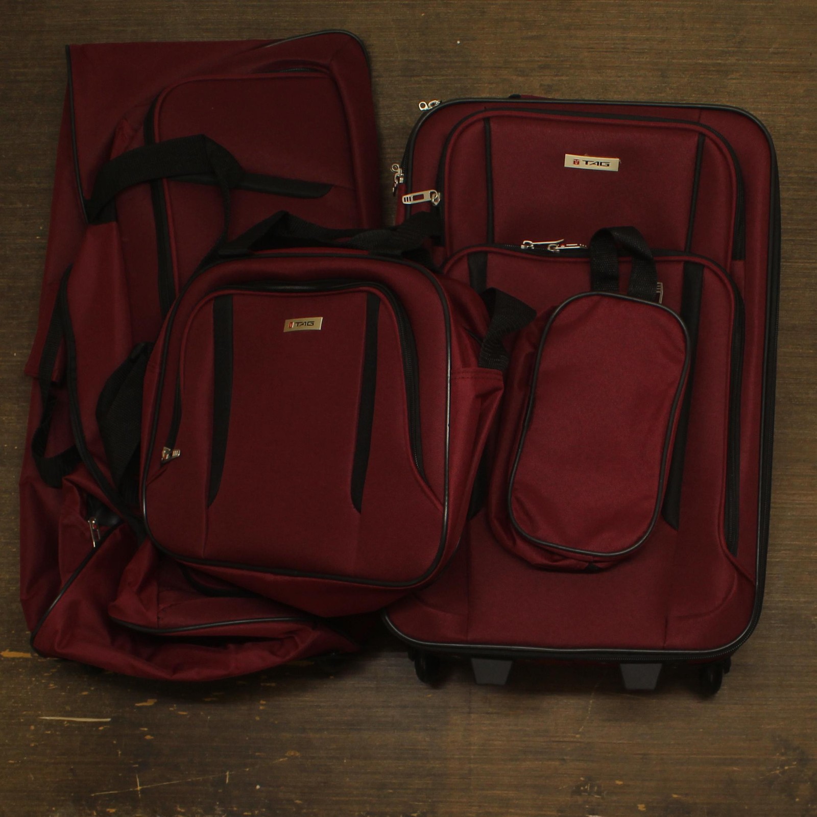 Set Burgundy Red 4-piece