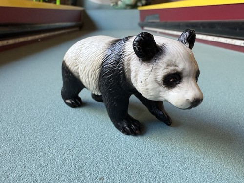 Schleich Panda Bear Adult Retired Animal Figure Collectible 2001 Wildlife Toy