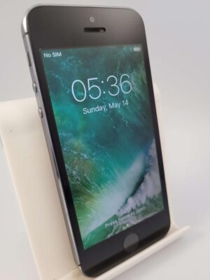 Apple iPhone 5s Space Grey Unlocked 16GB 4