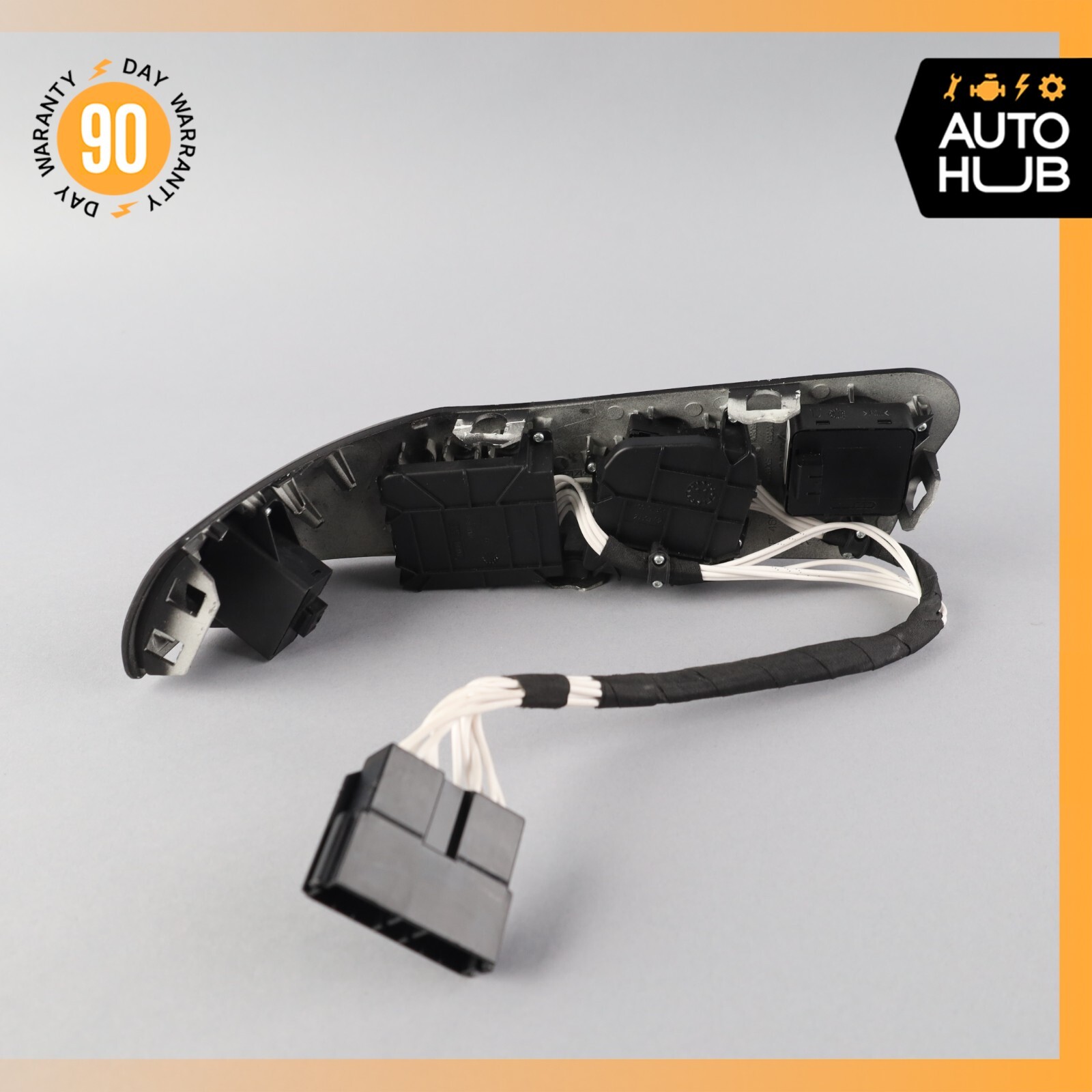 03-13 Maserati Quattroporte M139 Front Right Seat Control Switch 981445908 OEM