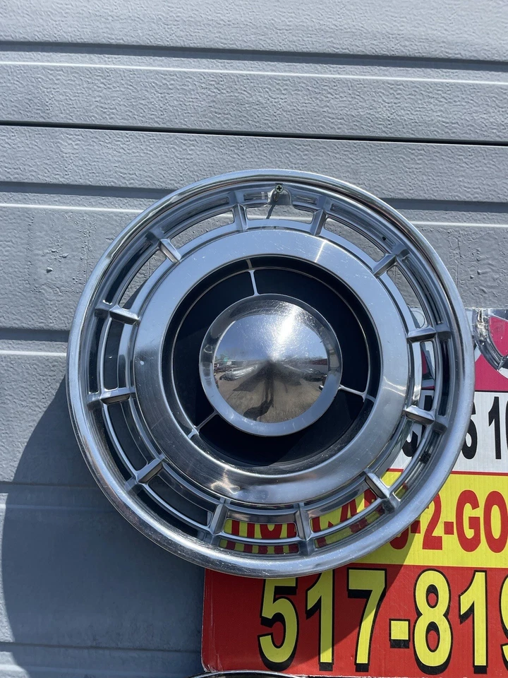 "Buick Lesabre Invicta 1960 Deluxe detalles negros tapacubos usados juego de 15"" 4 hermoso" Foto 2 de 4